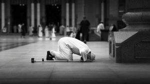 تاثیر نماز در تقویت ابعاد معنوی انسان